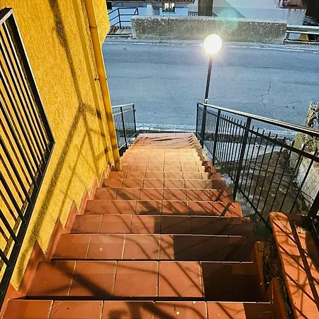 Apartamento L&r - Casa Illiade Con Parcheggio Libero, Terrazza Panoramica E Wi-fi Sanremo