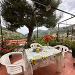 L&r - Casa Illiade Con Parcheggio Libero, Terrazza Panoramica E Wi-fi Apartment *