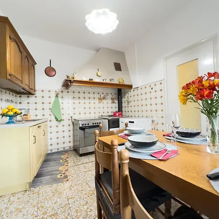 L&r - Casa Illiade Con Posto Auto, Terrazza Panoramica E Wi-fi Санремо