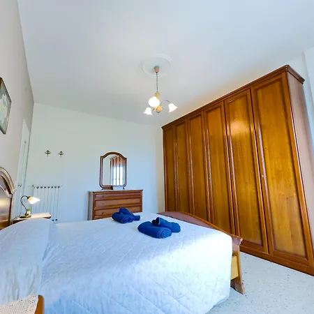 L&r - Casa Illiade Con Parcheggio Libero, Terrazza Panoramica E Wi-fi Apartament